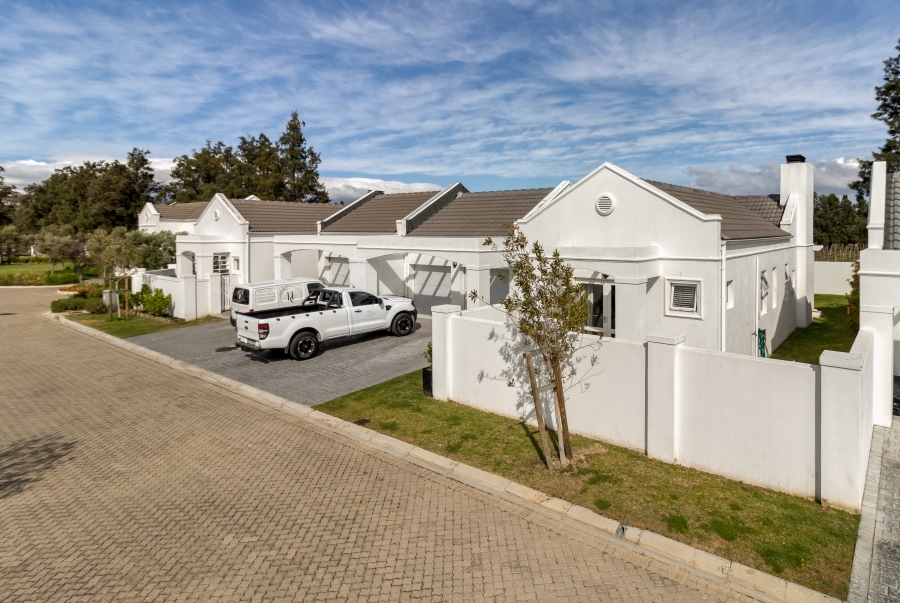 3 Bedroom Property for Sale in Roundhay Western Cape